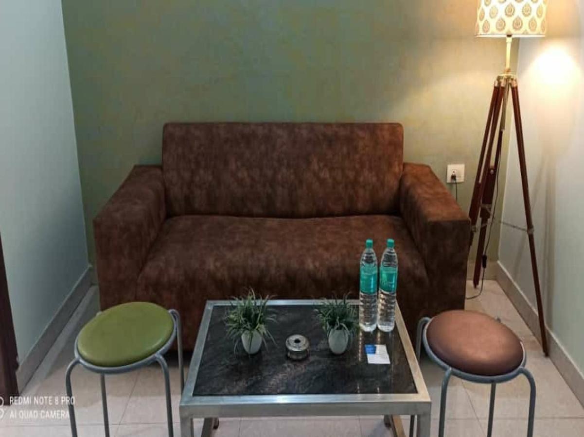 Oyo 74401 Aster Garden Suites Delhi Zewnętrze zdjęcie