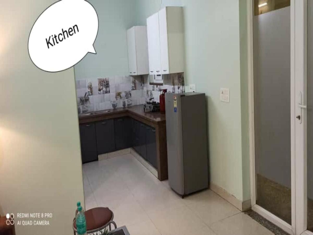 Oyo 74401 Aster Garden Suites Delhi Zewnętrze zdjęcie